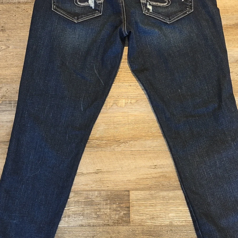 SILVER DENIM JEANS | "Sam" Jeans | Size 28​ - Picture 11 of 14